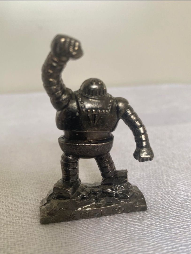 Die-cast Borot, Venus and Grendizer (Category: Vintage Collectibles) located in Caloocan City. Submitted by banshee8818 (Listing ID 1341982202, Image 2). Description: Venus in silver, borot in black and grendizer in gold Pure metal and heavy Popy. Vintage .