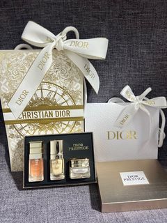 (Category: ) located in . Submitted by crazyforcosmetics (Listing ID 1250781830, Image 1). Description: .
