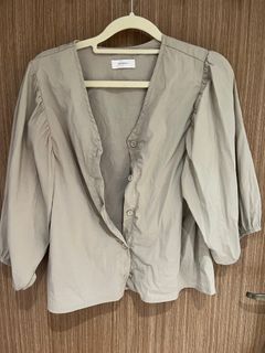 (Category: ) located in . Submitted by happyshoppingzzz (Listing ID 1342002038, Image 1). Description: .
