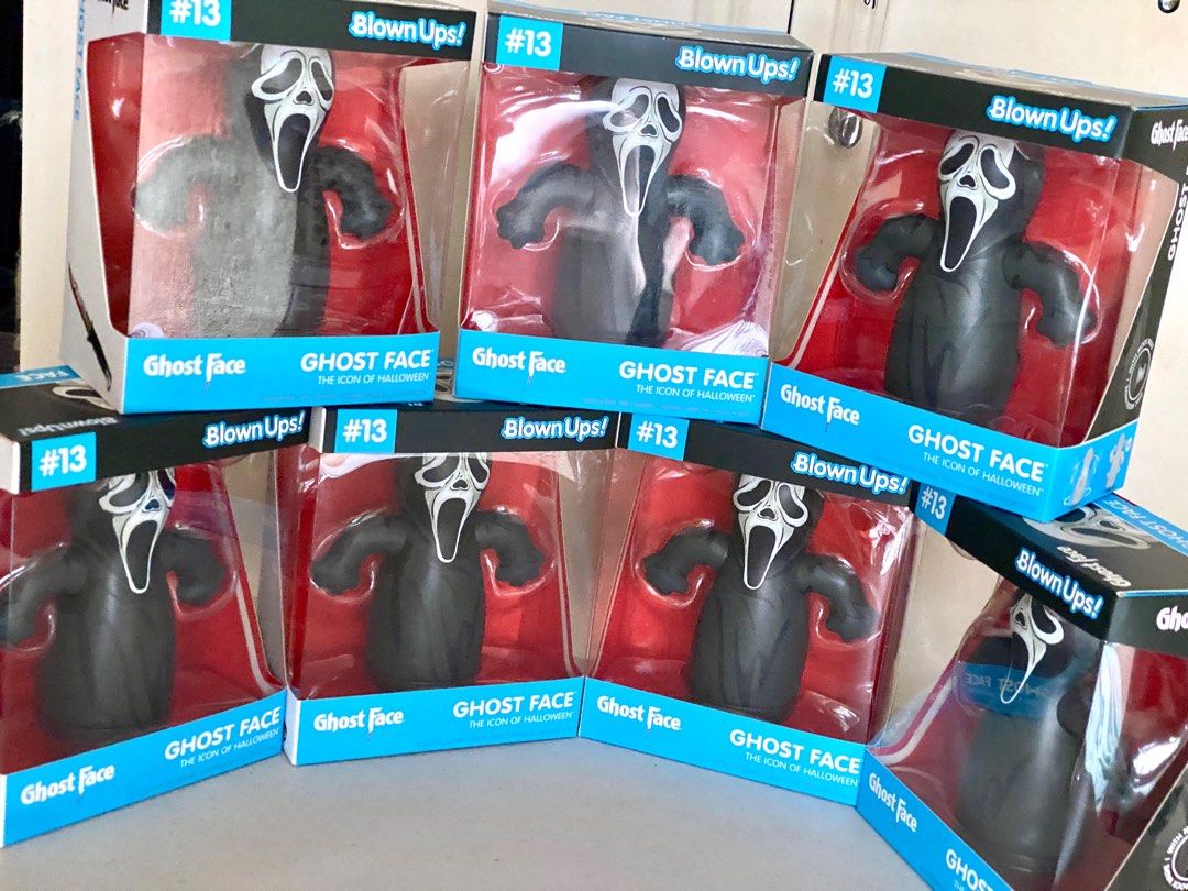 GHOST FACE (Category: Designer & Blind Box Toys) located in Mandaluyong City. Submitted by jsavila (Listing ID 1341963739, Image 3). Description: GHOST FACE Blown Ups! The Icon of Halloween Collectible Art Figure.