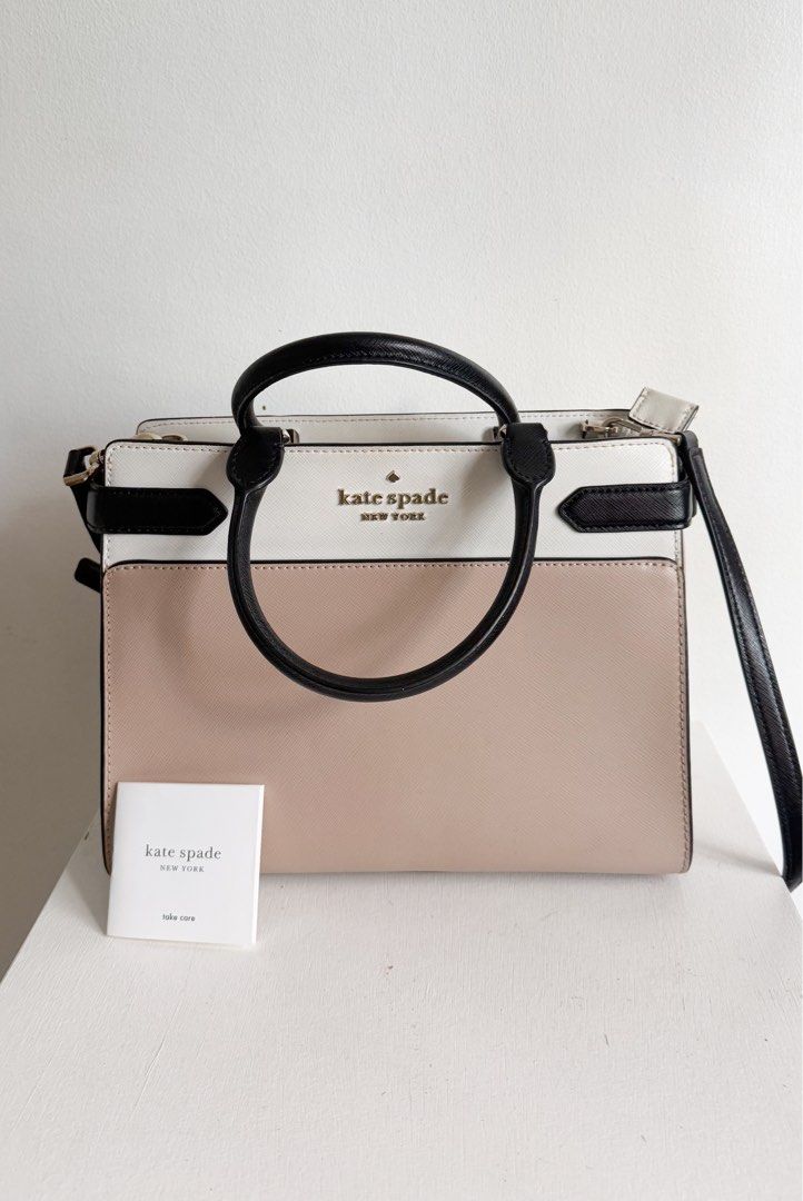 Kate spade staci bag (preloved) (Category: Luxury Bags & Wallets) located in Paranaque City. Submitted by nikkax (Listing ID 1342004399, Image 1). Description: Used only for 2 times No flaws Original price is 8k Still with care card.