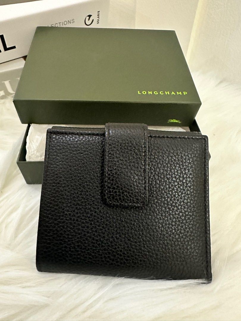 Longchamp wallet Luxury Bags Wallets on Carousell