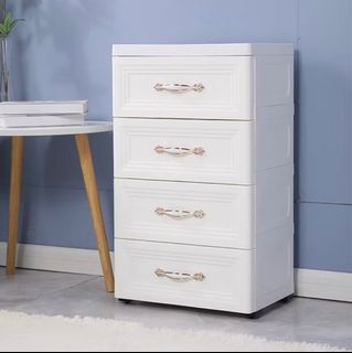 (Category: ) located in . Submitted by luxelivingco (Listing ID 1342028058, Image 1). Description: .
