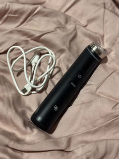(Category: ) located in . Submitted by zoella_ (Listing ID 1342068256, Image 1). Description: .