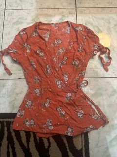 (Category: ) located in . Submitted by betchayboutique (Listing ID 1341973308, Image 1). Description: .