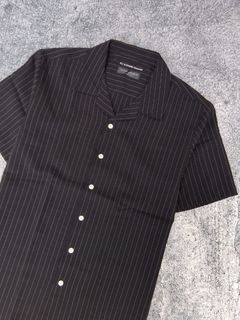 (Kategori: ) berada di . Dikirim oleh gethigh_secondhand (ID iklan 1342055709, Gambar 1). Deskripsi: .