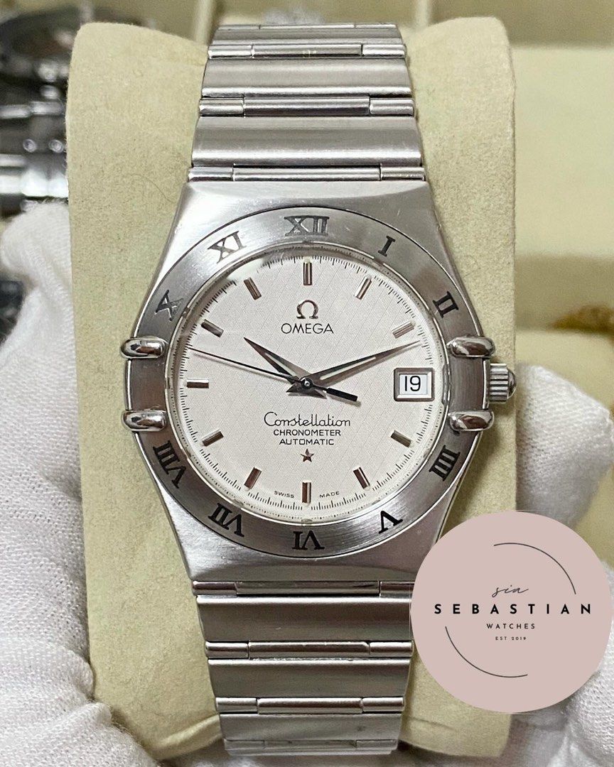 Omega Constellation Automatic (Category: Luxury Watches) located in Baliuag. Submitted by clicksmileph (Listing ID 1337394179, Image 1). Description: Omega Constellation Automatic Complete 82,000 Details: Case Size: 36mm Movement: Automatic Glass: Sapphire-Crystal 9.8/10 Excellent Condition (Like New) Mens/Unisex watch Guaranteed Authentic Fit up to 17cm wrist Features: Chronometer, Date Set with: ▪️Watch ◾️Original card and manual ◾️Original box