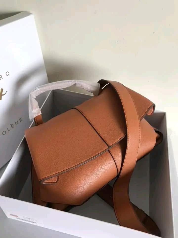 Polene mokki (Category: Cross-body Bags) located in Pasig City. Submitted by mgmanila (Listing ID 1341977248, Image 3). Description: Polene Mokki Dimensions:24.5 x 32.5 x 11 cm 2,600 ✔️Cash on Pickup (COP) via LBC available ✔️Cash on Delivery (COD) available ✔️MOP: Gcash,Maya And Bank transfer ✔️Shipping via Lalamove, Grab and Joyride ✔️Yes to Same day delivery🥰 📩DM us for more info or any inquiries📩 DISCLAIMER: MG MNL is not associated or aff