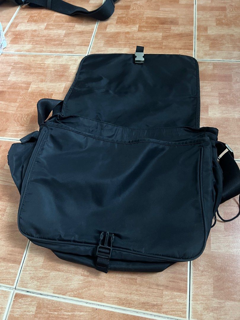 Prada Sport Messenger Bag - AUTHENTIC (Category: Luxury Bags & Wallets) located in Marikina City. Submitted by pates14 (Listing ID 1341998029, Image 2). Description: Prada Sport Messenger Bag - AUTHENTIC Super spacious sling bag Perfect work bag Used but not abused .