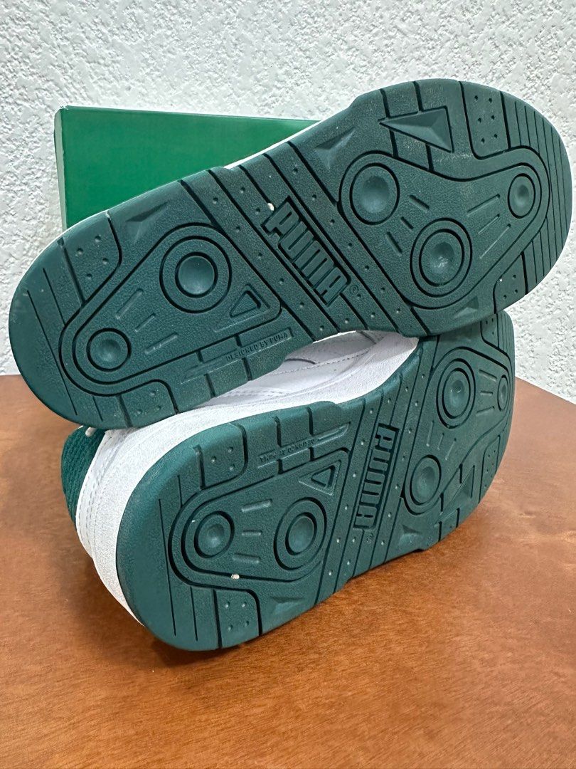 Puma Slipstream (size EU 39) (Category: Sneakers) located in Angeles City. Submitted by elempi.declutter (Listing ID 1342091287, Image 3). Description: 💯 Authentic White Varsity Green No major flaws. Just signs of usage only. Used 3x only. With box .