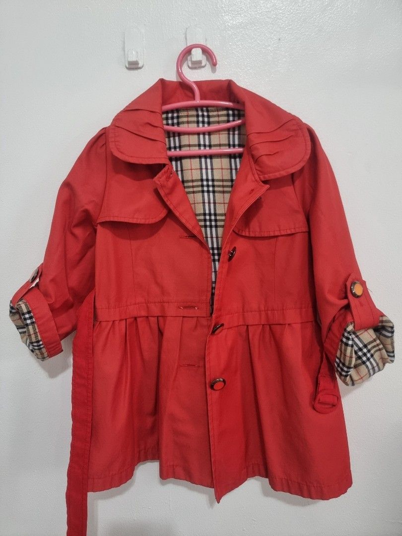 Red trenchcoat for Kids 2-4y (Category: Babies & Kids Fashion) located in Las Pinas. Submitted by arlani (Listing ID 1342137640, Image 1). Description: .