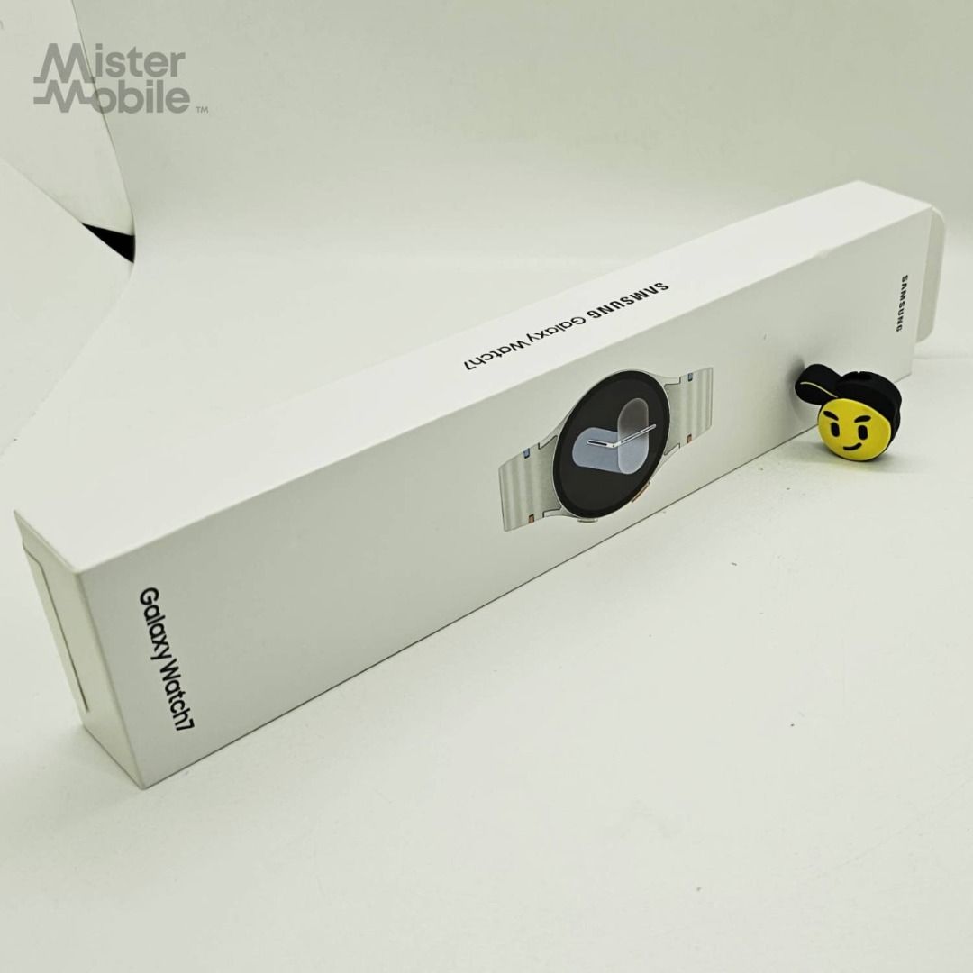 Samsung Galaxy Watch 7 44 44mm Bluetooth Silver Local New Set (Category: Wearables & Smart Watches) located in Singapore. Submitted by mistermobile (Listing ID 1335034785, Image 2). Description: ✨ Hello Friend! Thanks for taking the first step into the World of Mister Mobile. As the leading One-Stop Mobile Service Provider in Singapore, all my brand new products are sourced from authorized distributors, official resellers or telcos to ensure auth