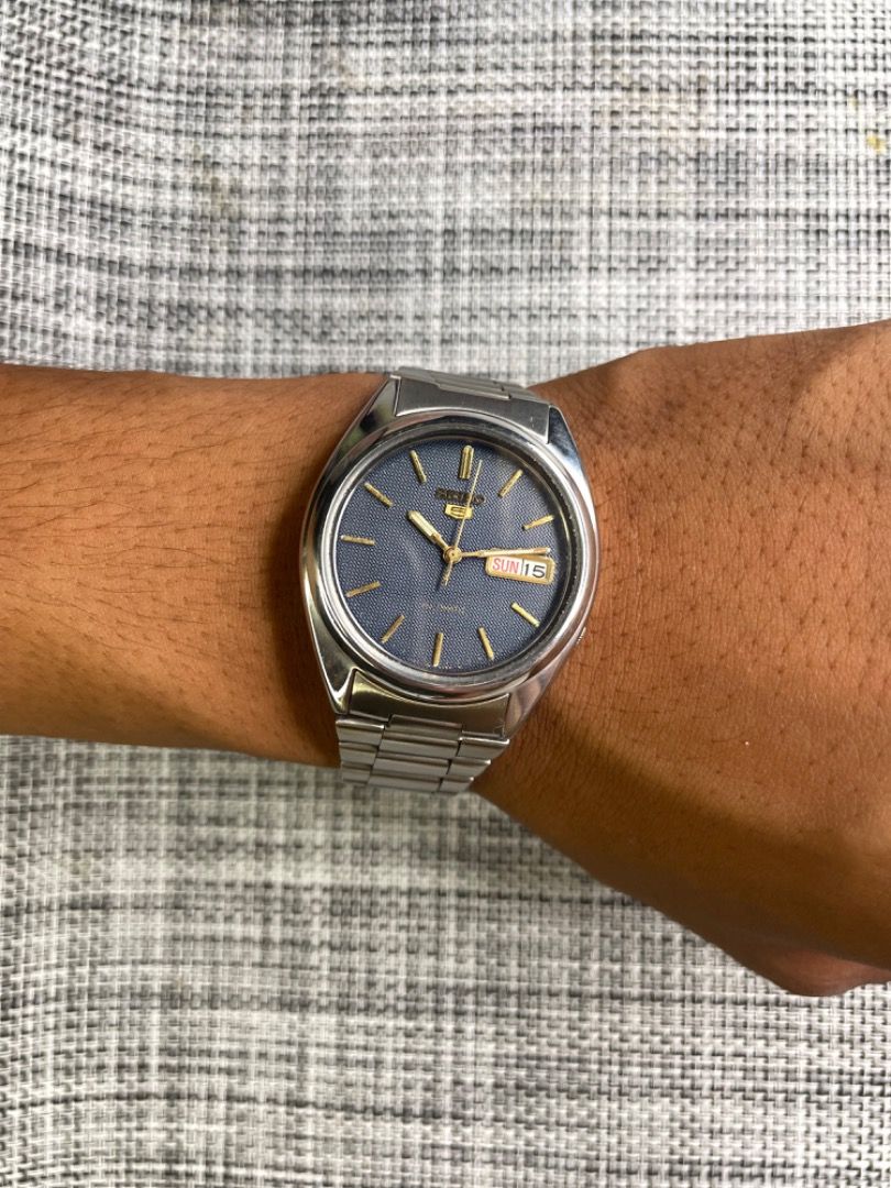 SEIKO 5 BLUE WAFFLE DIAL (Category: Luxury Watches) located in Caloocan City. Submitted by _alennchan (Listing ID 1341967106, Image 2). Description: #Available ✅: Seiko 5 “Blue Waffle” Automatic Authentic 7S36 Movement Size: 37mm Condition: 9.8/10 Mint Serial No. 240032 BMBY: April 2002 Reference no.: 7s36-00A0 - Automatic - Newly serviced - Newly buffed/polished - Used / Pre owned - Excellent condition 🏷️4000 php only + sf 🚚 (nego) 📍Open for 