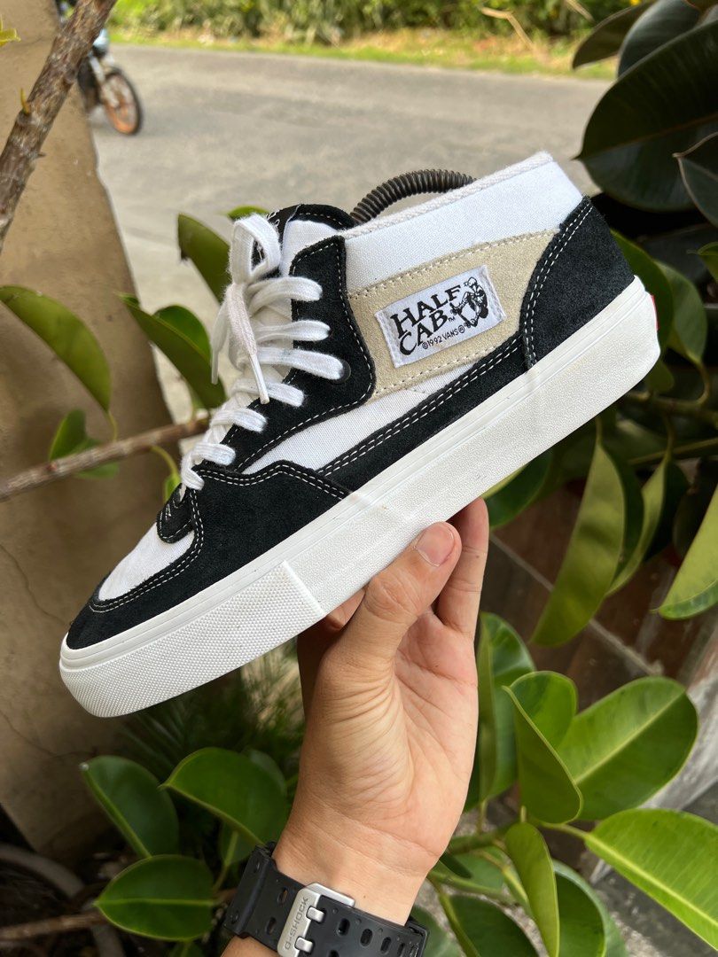vans half cab vault x Gosha Rubchinskiy (Category: Sneakers) located in Bacolod City. Submitted by novymae23 (Listing ID 1342019973, Image 2). Description: vans half cab vault x Gosha Rubchinskiy size 8.5 as new no box .