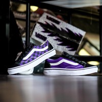 (Kategori: ) berada di . Dikirim oleh sneakersvibe (ID iklan 1342033927, Gambar 1). Deskripsi: .