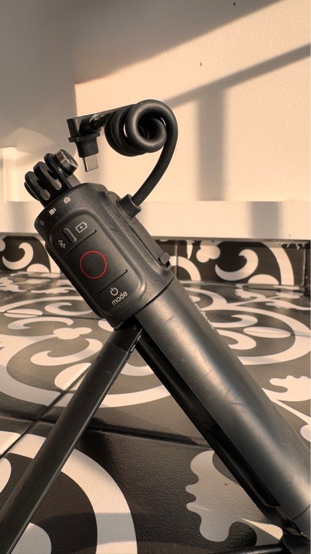 Volta - Camera Battery Grip/ Tripod / Remote62863066851459114