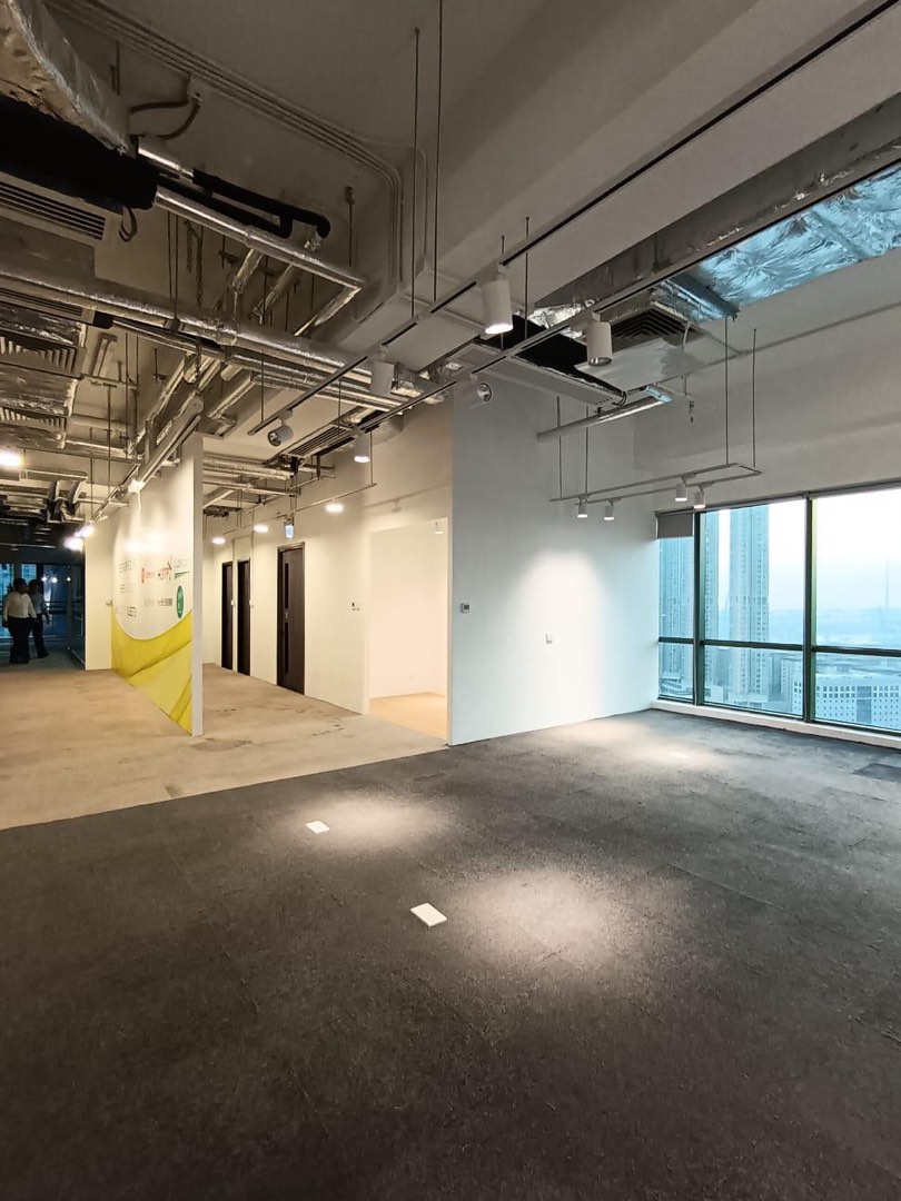 Office building63438991510403113