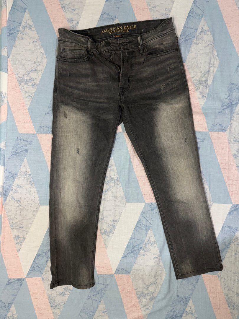 American Eagle Outfitters Slim Fit Jeans (Category: Jeans) located in Manila. Submitted by avg09 (Listing ID 1342315762, Image 2). Description: American Eagle Extreme Flex Slim Fit Jeans W: 30 L: 35 Issue: Cut Length.