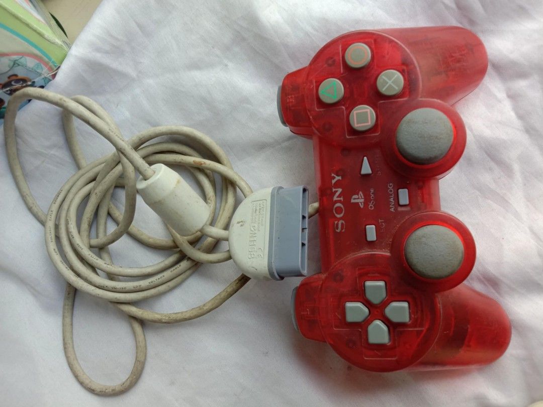 Assorted Ps1 controller Untested As is condition Japan quality (Category: Controllers) located in Quezon City. Submitted by jpnvintageonline (Listing ID 1342156662, Image 3). Description: assorted ps1 controller As is condition Untested Japan quality 250 each.