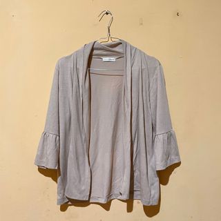 (Kategori: ) berada di . Dikirim oleh declutteraster (ID iklan 1342278338, Gambar 1). Deskripsi: .