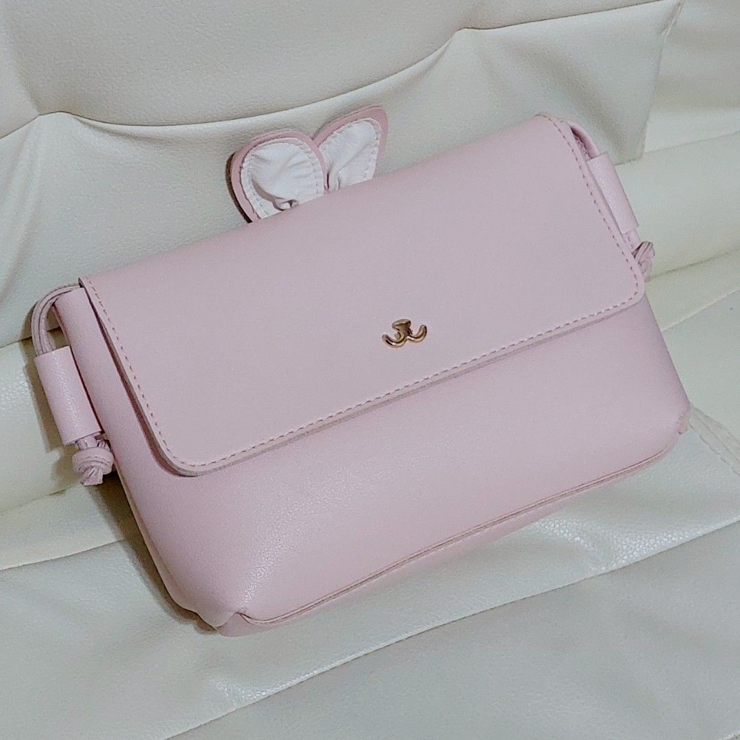 Coquette Pink Bunny Shoulder Bag (Category: Cross-body Bags) located in Bacoor. Submitted by cherryradio (Listing ID 1342249411, Image 1). Description: •P250 + shipping fee • has minor stains (can be removed) • payment first mop: gcash/maya (no cod) loc: bacoor, cavite.