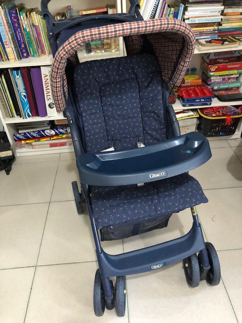 Graco Stroller Pre-loved (Category: Strollers) located in Quezon City. Submitted by applebits (Listing ID 1342259116, Image 1). Description: PLEASE READ ✅Patient buyers only, I am a busy mom, I cannot chat all the time; I am not a professional seller 🔆Selling 2 strollers personally used by my children 🔆This one is GRACO 🔆Can be reclined for sleeping 🔆Can also be adjusted to sitting position ✅Last price posted ✅Selling low already, done with t