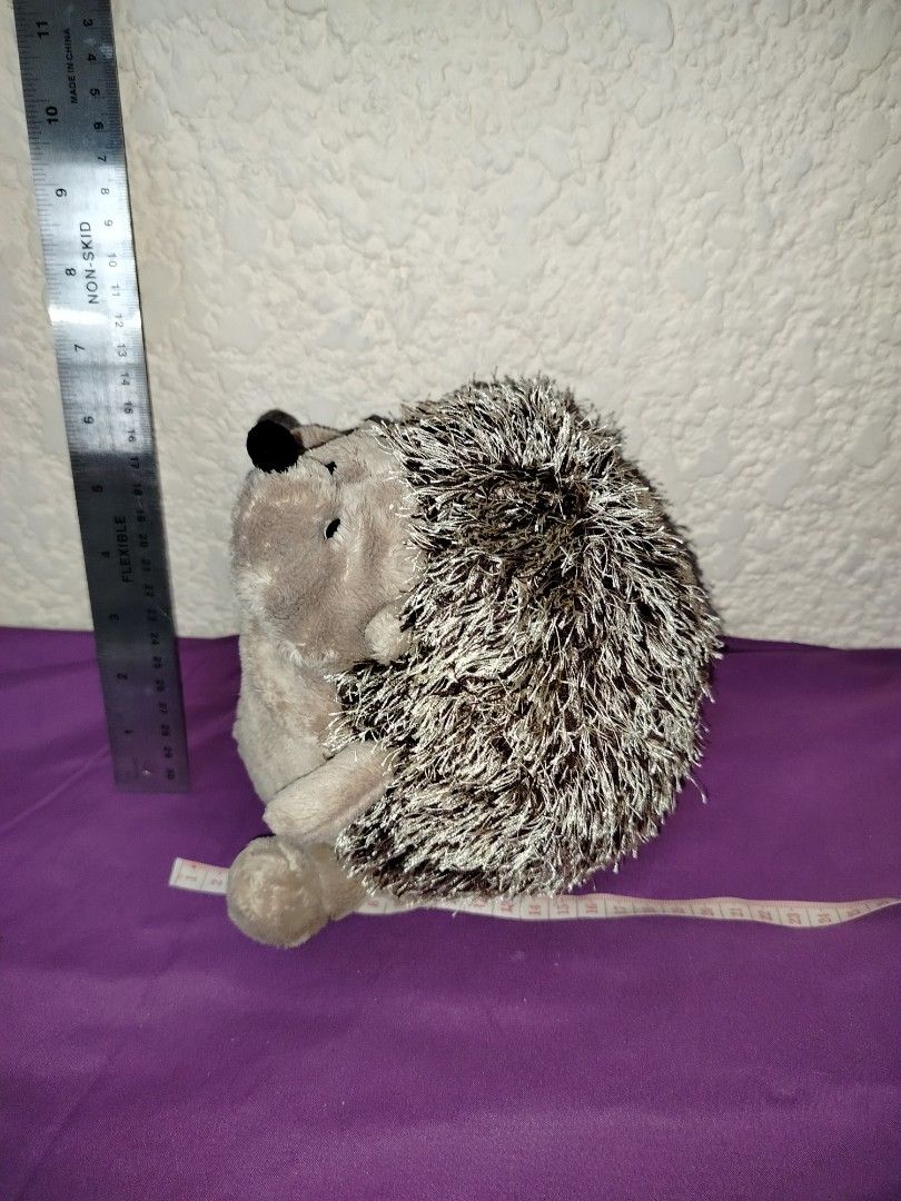 Hedgehog plush toy (Category: Plushies & Soft Toys) located in Rizal. Submitted by pms002 (Listing ID 1342169641, Image 2). Description: .