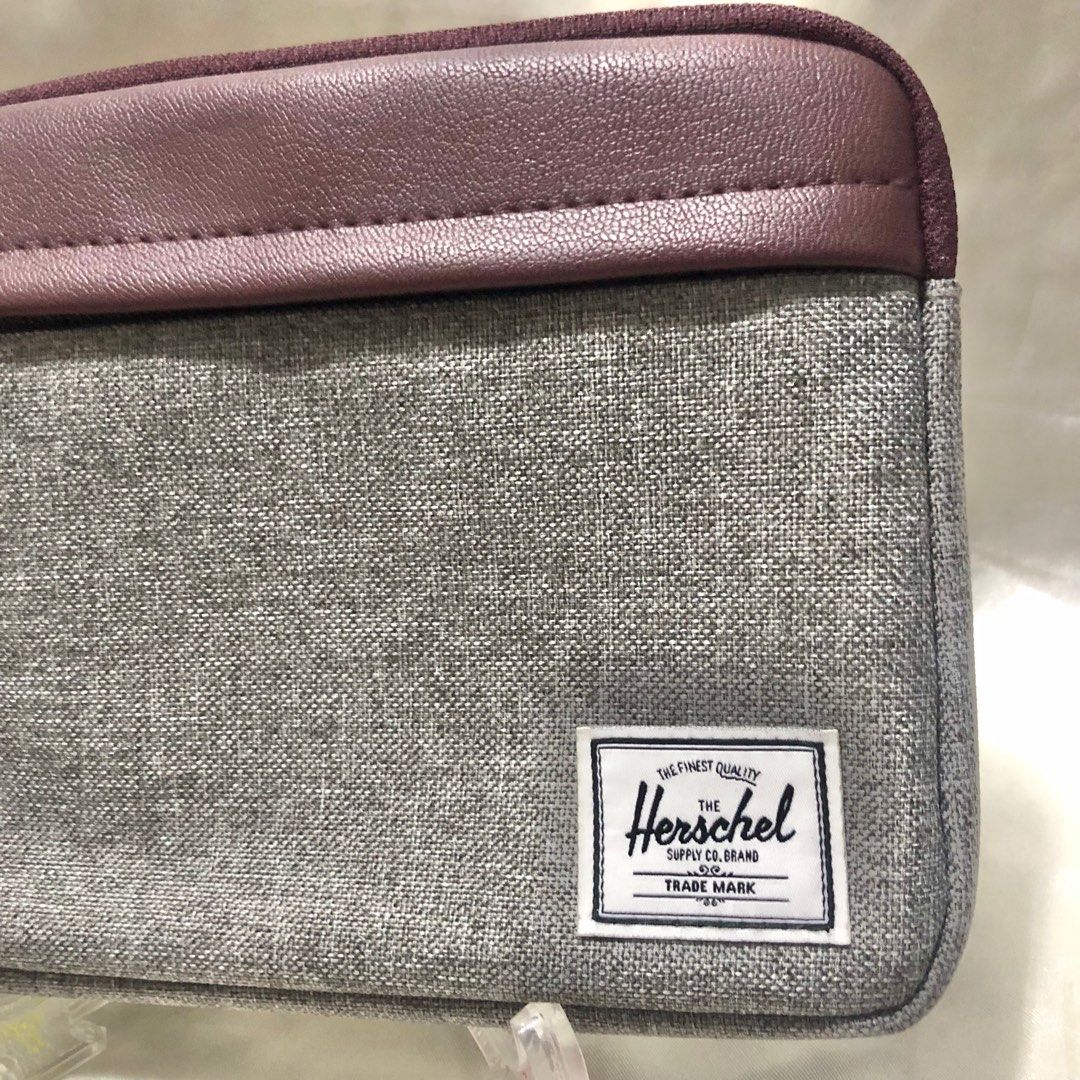 Herschel pouch bag best sale