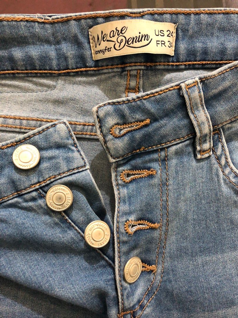 Jennyfer Skinny Jeans (Category: Jeans) located in Manila. Submitted by declutter.ann (Listing ID 1342237581, Image 1). Description: Bought from Qatar Size Euro 34.