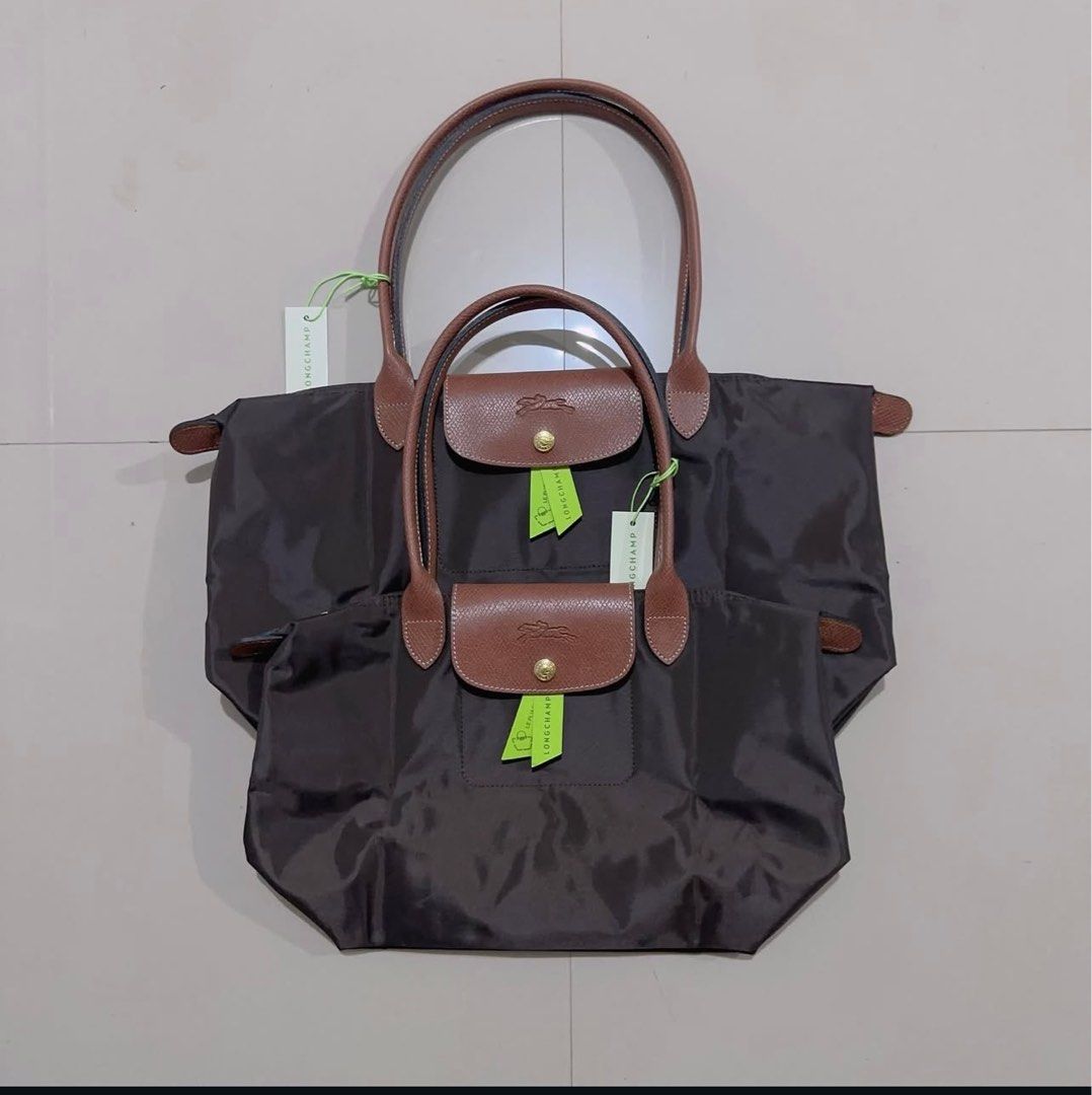 Long champ bag (Category: Tote Bags) located in Quezon City. Submitted by UrsCollectionpH (Listing ID 1342156597, Image 3). Description: Longchamp bag’s.