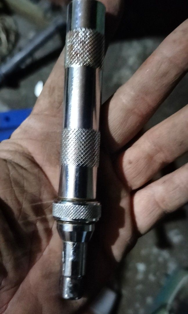 Vintage mini impact tool, and torque wrench (Category: Construction Tools & Equipment) located in Manila. Submitted by herbertantazo (Listing ID 1342267669, Image 2). Description: sampaloc manila take all tohnichi torque wrench 200-1000kgf-cm(equivalent 20nm - 98nm) replaceable head (kasama lang Yung 19mm open made in japan tested working strongtool mini manual impact tool made in Japan tested working take all 1500.