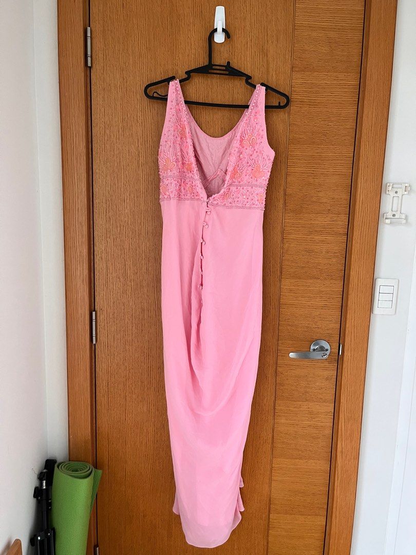 Vintage Pink Beaded Gown (Category: Evening dresses & gowns) located in Makati City. Submitted by angelaisdecluttering (Listing ID 1342191204, Image 2). Description: Vintage beaded light pink gown from the 90’s in very good condition. Only used twice for an event .
