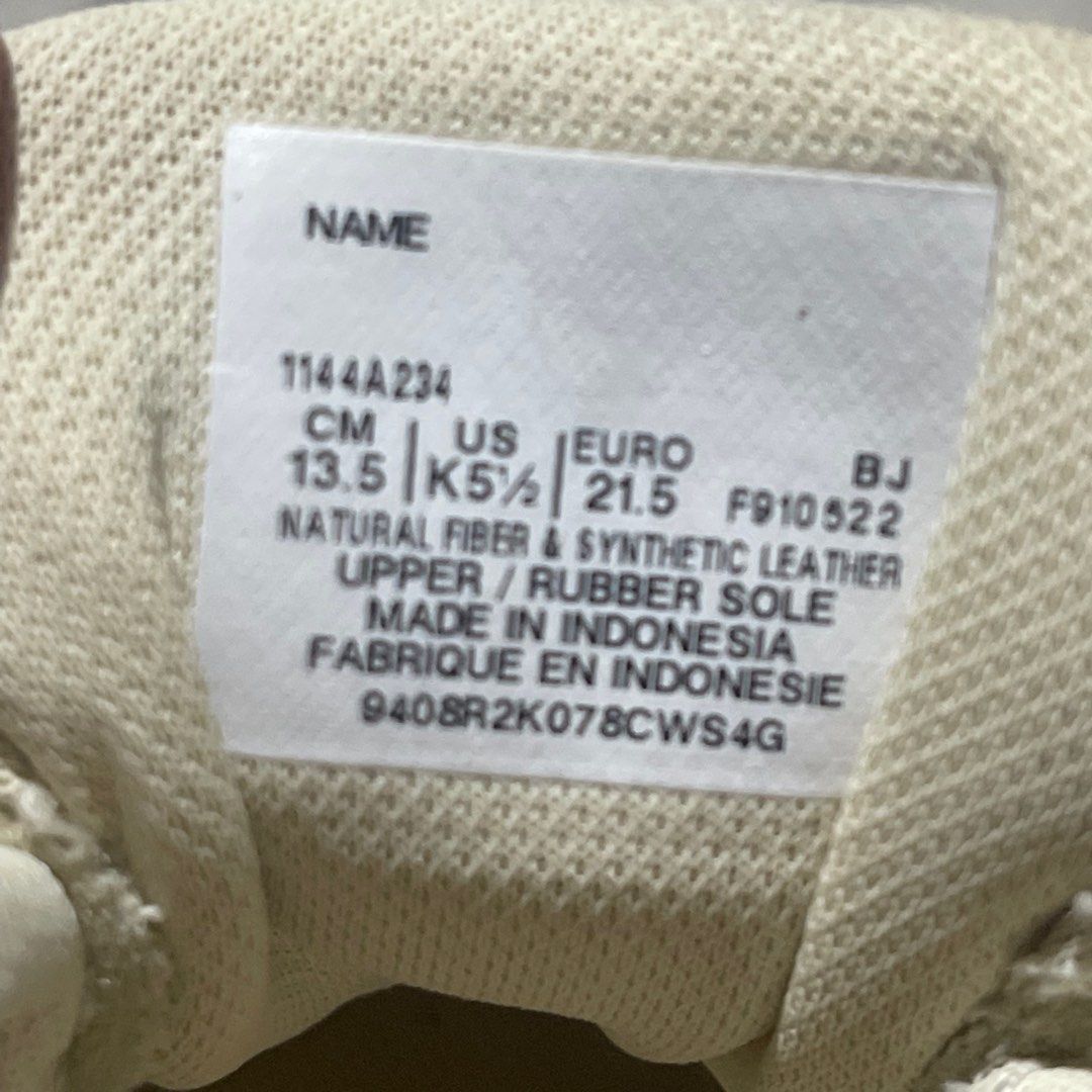Asics (Category: Babies & Kids Fashion) located in Manila. Submitted by trooopers (Listing ID 1342346930, Image 3). Description: Asics size k5 .