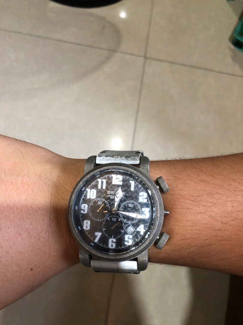 Authentic Invicta Big Pilot’s Watch (Category: Men's Watches) located in Manila. Submitted by bartt1 (Listing ID 1342413872, Image 2). Description: Authentic❕ Model number: 23092 •Japanese; Quartz movement, Caliber: VD53 •Chronograph and date Complication •52mm Case in Matte Stainless Steel •Dial material: Metal & Carbon Fiber •Water Resistant up to 100m Sold as is, just needs battery and crown replacement. Rfs: The watch is too big for my wrist,