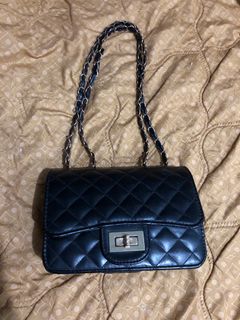 (Category: ) located in . Submitted by lovedeverything (Listing ID 1342411748, Image 1). Description: .