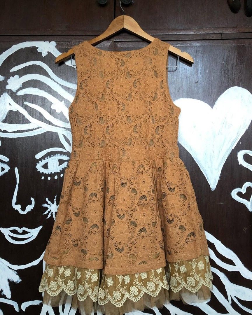 Brown Lace Dress (cottage core) (Category: Dresses) located in Quezon City. Submitted by raellarina (Listing ID 1342395446, Image 2). Description: Never worn and no flaws. RFS: Too short for me. Length is approx. 32” Size M on tag. For reference, I am 5’5”.