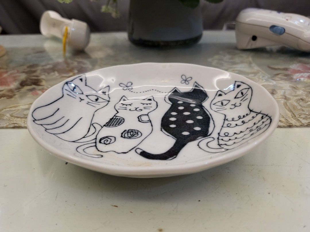 Cat¹ Saucer Plate (Category: Dinnerware & Cutlery) located in San Fernando. Submitted by jpmarketplace2023 (Listing ID 1342361237, Image 3). Description: 💚 All items are authentic from Japan. 💛 MOP: GCash (❌️ GCash Protect) 🩵 MOD: LBC only (❌️ S. Checkout, COD, COP) 💙 Meet-up: Vista Mall, San Fernando, Pampanga 💜 All items are on-hand. 🧡 First to pay gets the item first. ❤️ Breakable items are packed with care and caution. Seller will not b