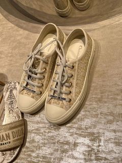 (Category: ) located in . Submitted by dshoppingqueen (Listing ID 1342350935, Image 1). Description: .