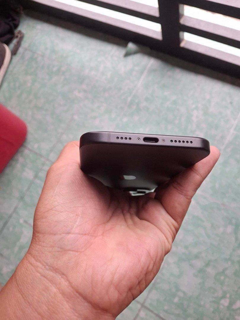 FORSALE (Category: iPhone 15 Series) located in Manila. Submitted by sacreatiha03713 (Listing ID 1342452053, Image 3). Description: IPHONE 15 PLUS 45,000 SLIGHT NEG.. SWAP 48,000 128/NTC SMART LOCKED 100% BATTERY HEALTH 5 CYCLE COUNT 2MONTHS USED SINANLA SAMIN DINA NATUBOS UNIT ONLY AND CASE MARIKINA/AREA.