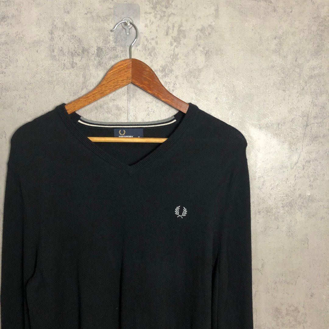 Fred Perry Knitted V-neck (Category: Activewear) located in Quezon City. Submitted by cityboycrates_ph (Listing ID 1342434237, Image 2). Description: Fred Perry 29 inches length 20 inches width Excellent Condition Color rate 9.5/10 No flaws.