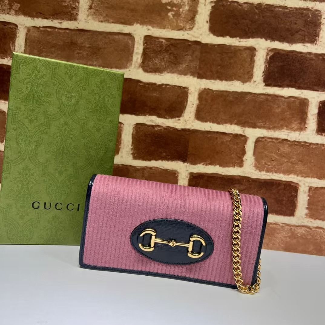 Gucci chain bag Women s Fashion Bags Wallets on Carousell