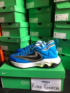 (Category: ) located in . Submitted by rr.sneakerstash (Listing ID 1342376707, Image 1). Description: .