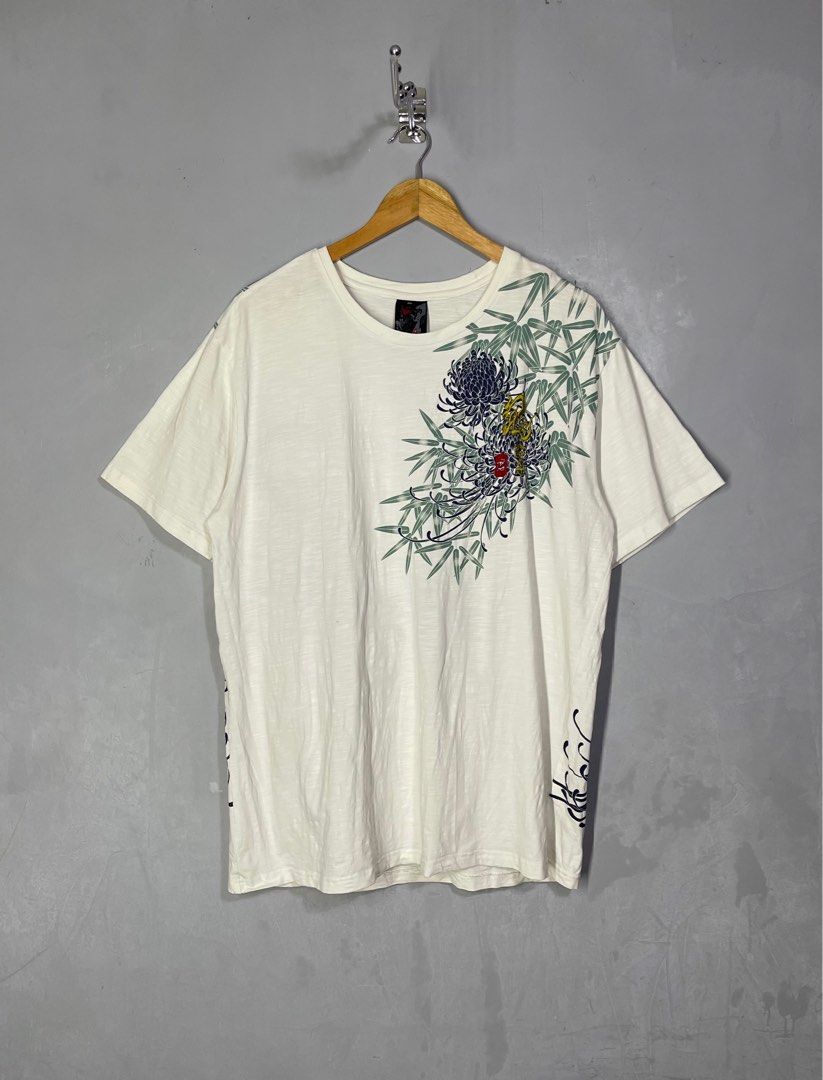 Japanese shirt - XL (Category: Tshirts & Polo Shirts ) located in Davao. Submitted by kenjoints08 (Listing ID 1342504334, Image 2). Description: Japanese Tiger Embroidered shirt Size XL W21.5 L30 Excellent condition Price: DM.