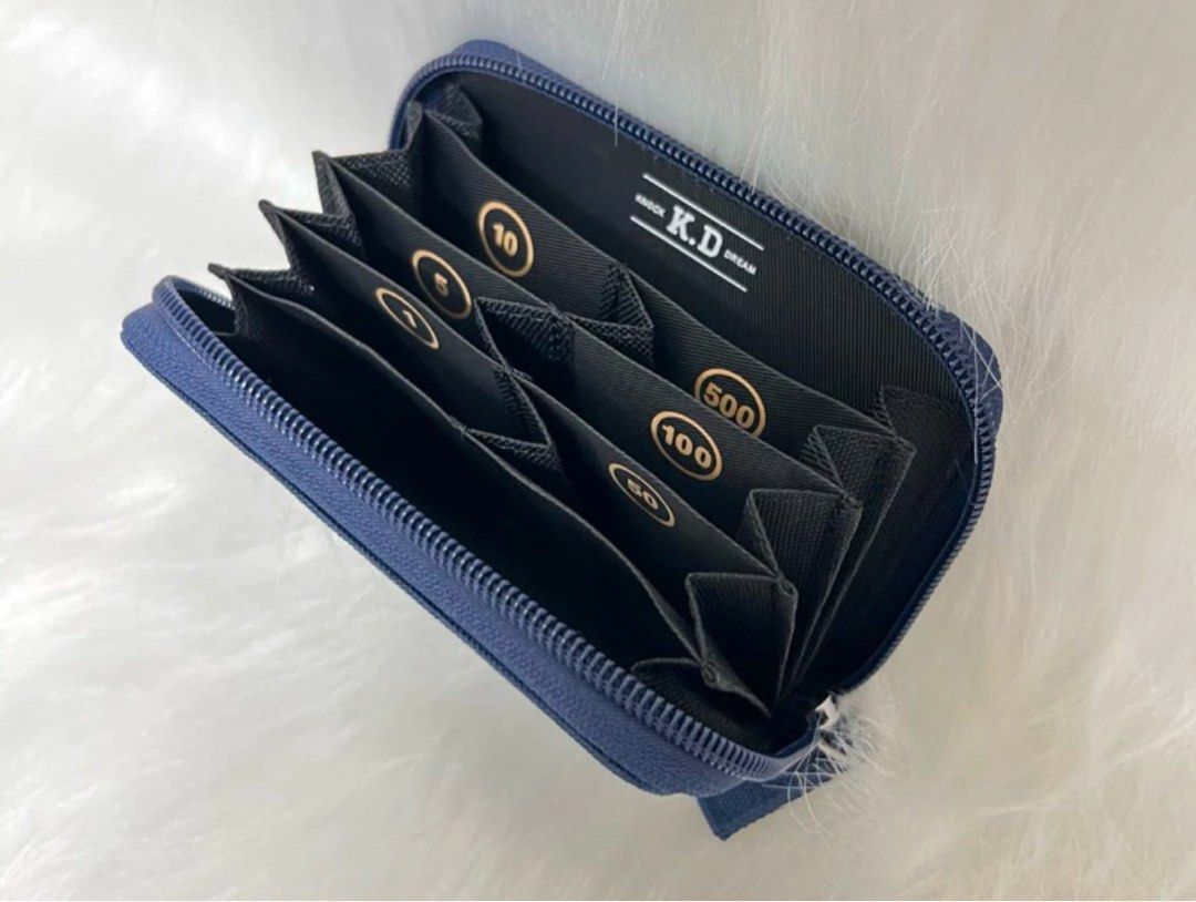 KD Coin Case 柴犬日幣韓幣旅行專用散子包分隔散子包, 女裝, 手袋及銀包, 銀包、卡片套- Carousell