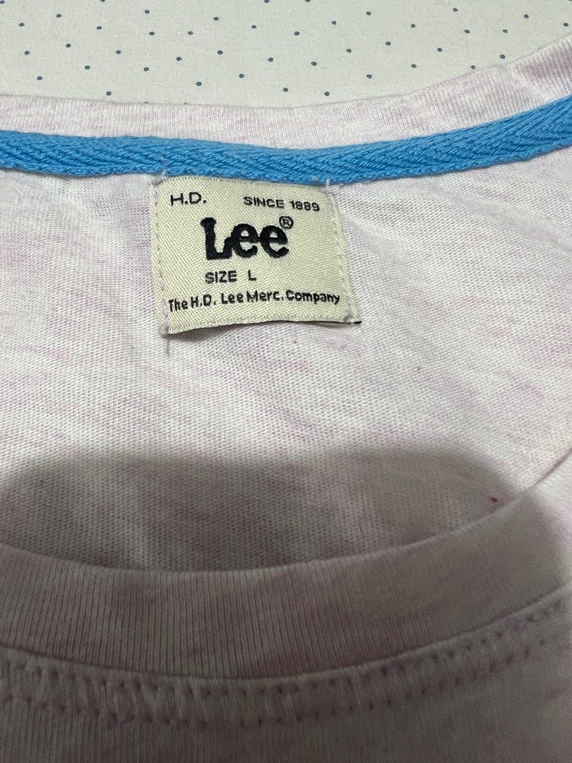 LEE pink camo graphic shirt (Category: Shirts) located in Malabon City. Submitted by lesthriftmnl (Listing ID 1342396338, Image 3). Description: Like new used twice only Large on tag bought for 800 .