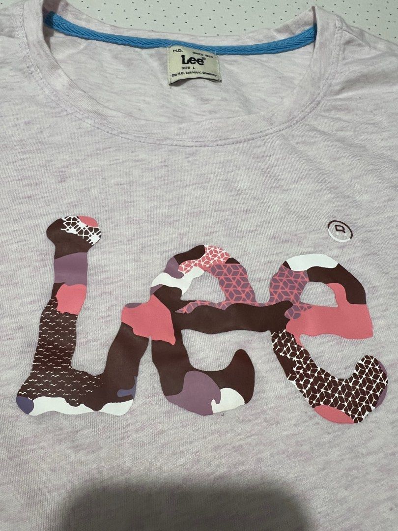 LEE pink camo graphic shirt (Category: Shirts) located in Malabon City. Submitted by lesthriftmnl (Listing ID 1342396338, Image 2). Description: Like new used twice only Large on tag bought for 800 .