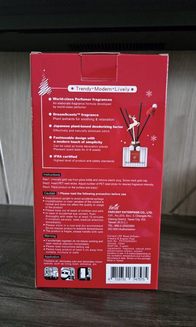 Home Diffuser (Category: Home Fragrance) located in Singapore. Submitted by sammi_109 (Listing ID 1342344039, Image 2). Description: Les Parfums De Farcent Merry Christmas Home Diffuser.Brand new. Freesia & English Pear..
