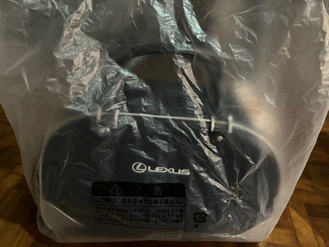 Honma Lexus Locker bag OnOff Japan (Category: Luxury Bags & Wallets) located in Manila. Submitted by wineandonl57288 (Listing ID 1342245178, Image 2). Description: NEW! OnOff Japan for Lexus Half price 😁 Japanese quality Deep Blue Locker bag with sling Quality Long zipper With sling strap Separate shoe compartment Waterproof and dirt resistant PUV .