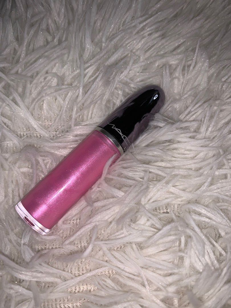Mac lipgloss (Category: Makeup) located in Valenzuela. Submitted by jamcolecciones (Listing ID 1342472004, Image 2). Description: 2x ko lang nagamit. .
