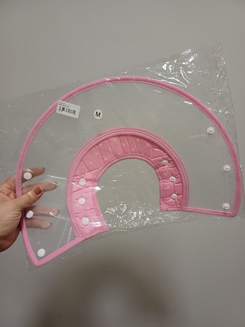 Pet Cone and Collar (Pink) (Category: Homes & Other Pet Accessories) located in Makati City. Submitted by curatedbymari (Listing ID 1342486156, Image 3). Description: Pet Cone and Collar (Pink) - RFS: Wasn't able to use - Good for small breeds - 📍 Muntinlupa and Makati.